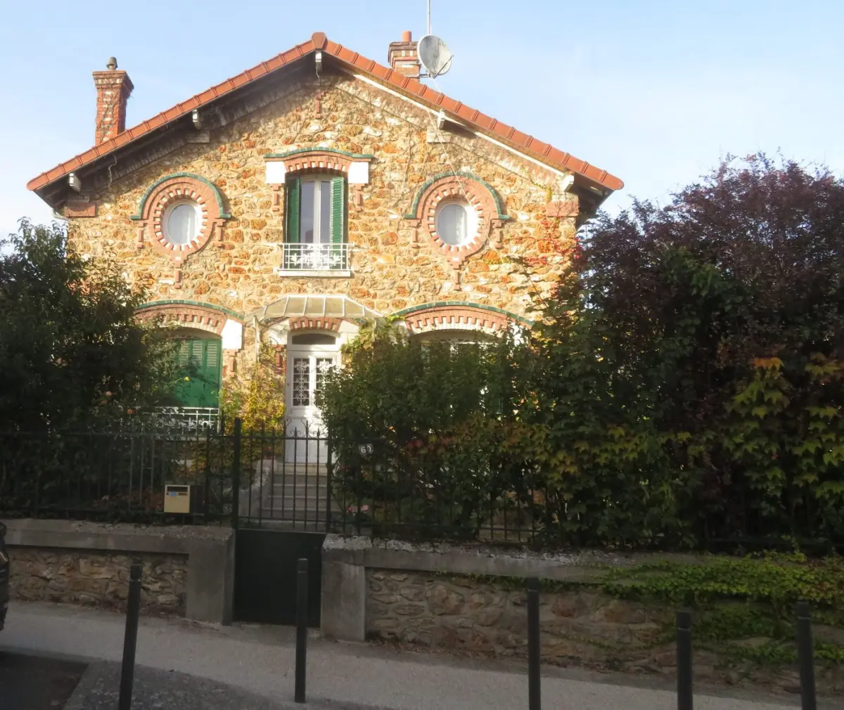 Prix d'un démoussage de façade à